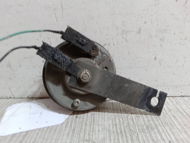 Recambio de claxon para nissan x-trail ii (t31) 2.0 dci 4x4 referencia OEM IAM   