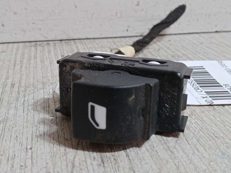 Recambio de mando elevalunas trasero derecho para opel crossland x / crossland (p17, p2qo) 1.2 (75) referencia OEM IAM   