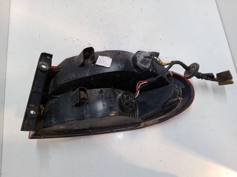 Recambio de piloto trasero izquierdo para daewoo lanos (klat) 1.3 referencia OEM IAM   