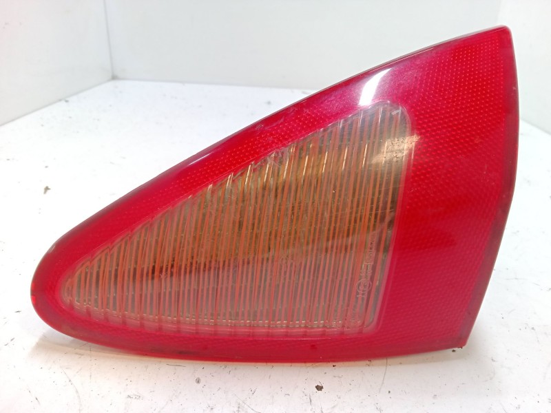 Recambio de piloto trasero porton derecho para alfa romeo 147 (937_) 2.0 16v t.spark (937.axa1, 937.axc1, 937.bxc1) referencia O