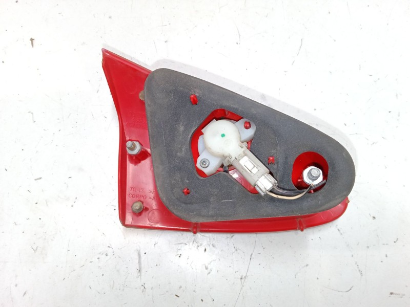 Recambio de piloto trasero porton derecho para alfa romeo 147 (937_) 2.0 16v t.spark (937.axa1, 937.axc1, 937.bxc1) referencia O