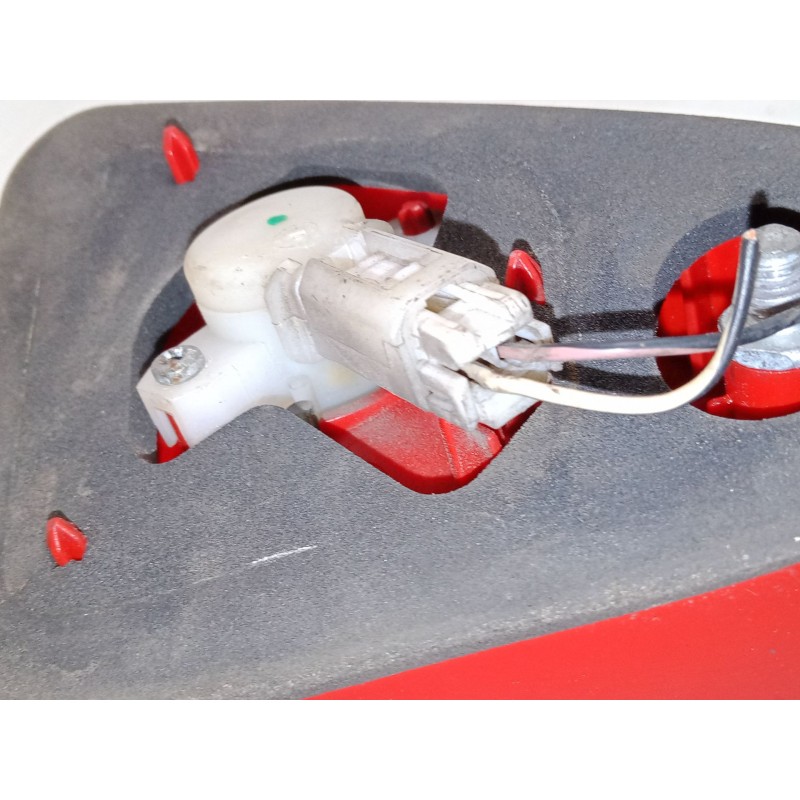 Recambio de piloto trasero porton derecho para alfa romeo 147 (937_) 2.0 16v t.spark (937.axa1, 937.axc1, 937.bxc1) referencia O