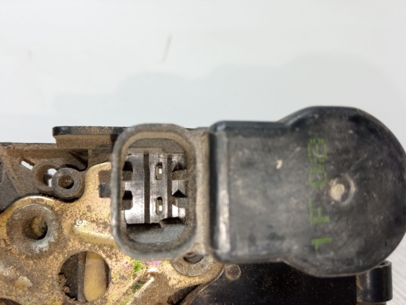 Recambio de cerradura puerta delantera izquierda para daewoo lanos (klat) 1.5 referencia OEM IAM   