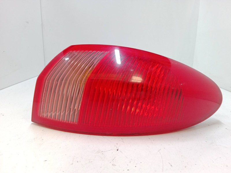 Recambio de piloto trasero derecho para alfa romeo 147 (937_) 2.0 16v t.spark (937.axa1, 937.axc1, 937.bxc1) referencia OEM IAM 