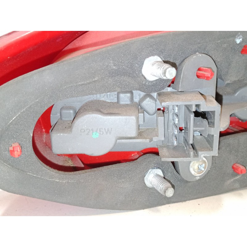 Recambio de piloto trasero derecho para alfa romeo 147 (937_) 2.0 16v t.spark (937.axa1, 937.axc1, 937.bxc1) referencia OEM IAM 