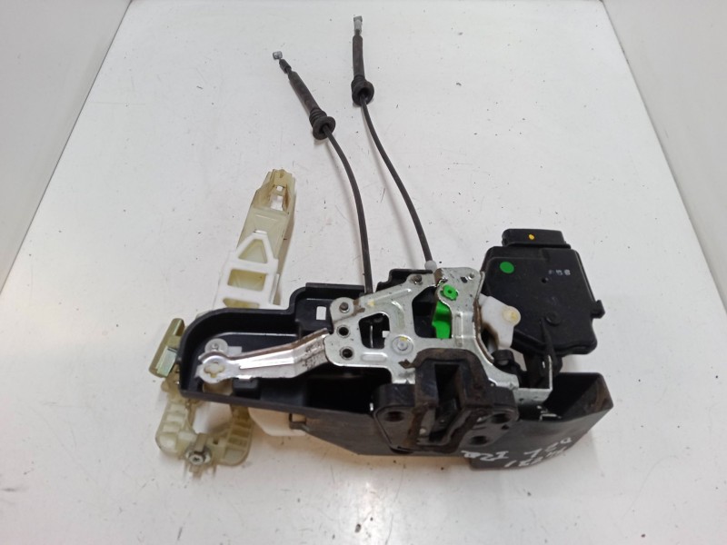 Recambio de cerradura puerta delantera izquierda para kia carens iii monospace (un) 2.0 crdi 115 referencia OEM IAM   