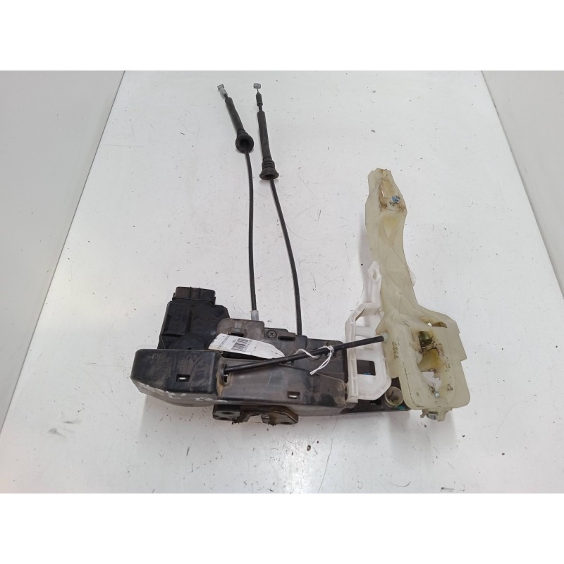 Recambio de cerradura puerta delantera izquierda para kia carens iii monospace (un) 2.0 crdi 115 referencia OEM IAM   