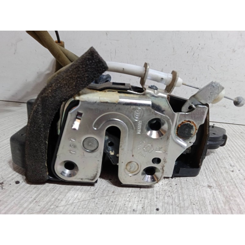 Recambio de cerradura puerta delantera derecha para nissan x-trail ii (t31) 2.0 dci 4x4 referencia OEM IAM   