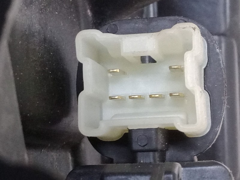 Recambio de elevalunas electrico delantero derecho para nissan x-trail ii (t31) 2.0 dci referencia OEM IAM   