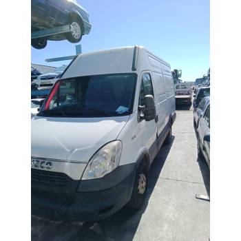IVECO DAILY V Furgoneta de desguace