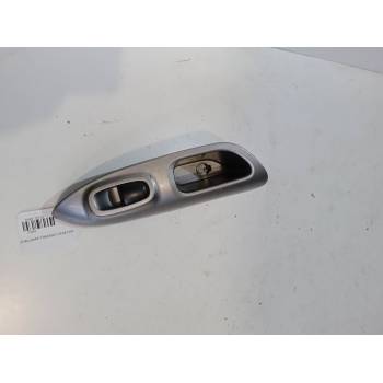 MANDO ELEVALUNAS TRASERO DERECHO 82960 1KA2A 