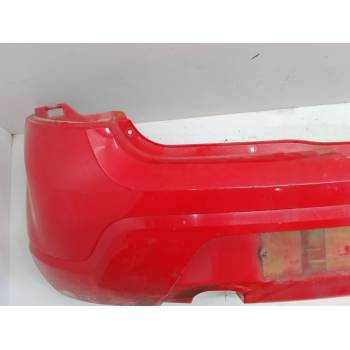 PARAGOLPES TRASERO 