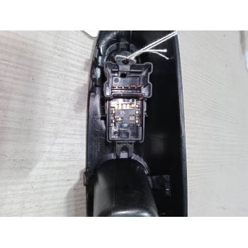 MANDO ELEVALUNAS TRASERO DERECHO 82960 1KA2A 