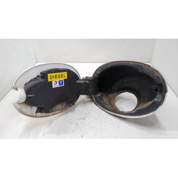 TAPA EXTERIOR COMBUSTIBLE 
