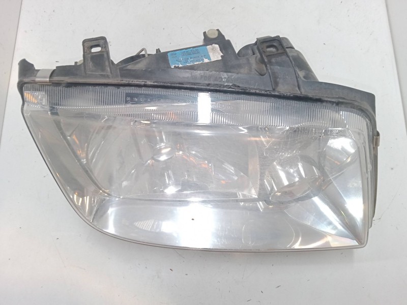 Recambio de faro derecho para volkswagen bora i (1j2) 2.0 referencia OEM IAM 1J5941018BE  