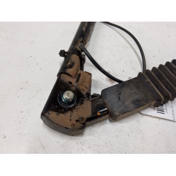 ANCLAJE CINTURON DELANTERO IZQUIERDO 