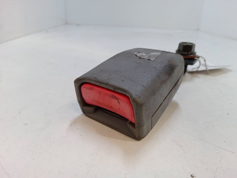 Recambio de anclaje cinturon delantero derecho para chevrolet aveo / kalos hatchback (t200) 1.4 16v referencia OEM IAM   