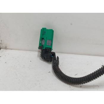 ANCLAJE CINTURON DELANTERO IZQUIERDO 