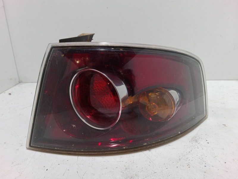 Recambio de piloto trasero derecho para seat ibiza iii (6l1) 1.4 16v referencia OEM IAM   