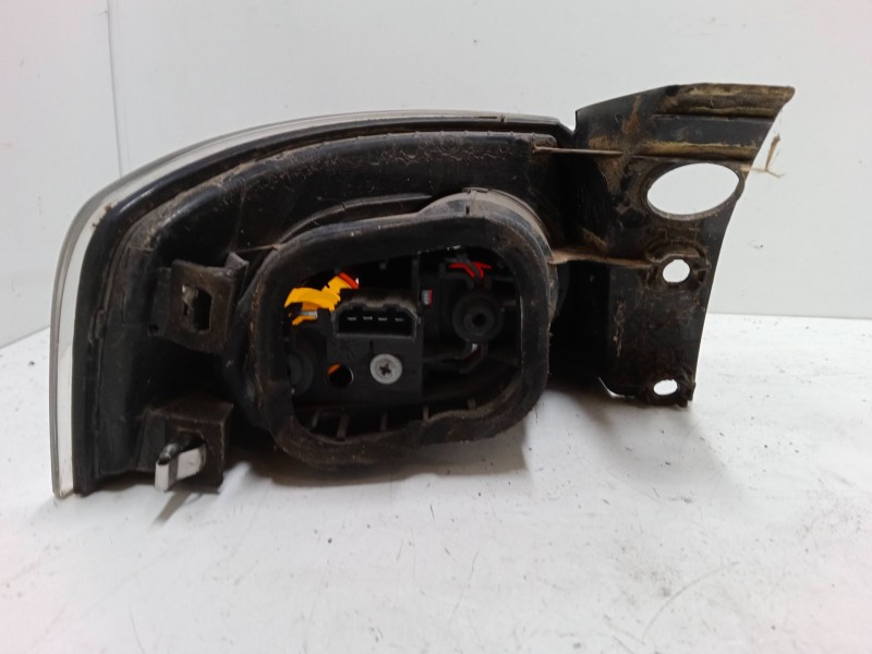 Recambio de piloto trasero derecho para seat ibiza iii (6l1) 1.4 16v referencia OEM IAM   