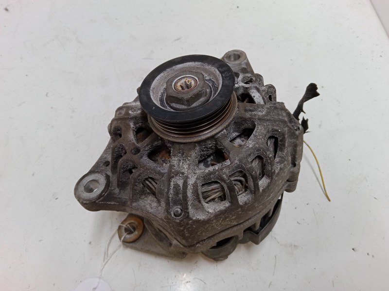 Recambio de alternador para nissan micra iii (k12) 1.4 16v referencia OEM IAM 23100AX62A  TG8S019