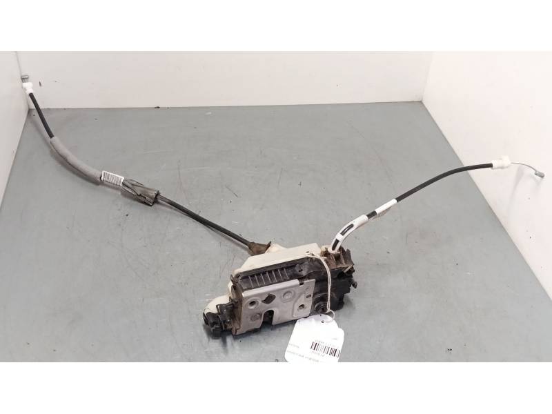 CERRADURA PUERTA DELANTERA DERECHA 