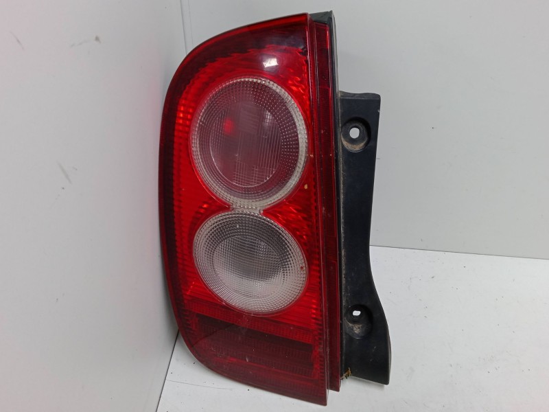 Recambio de piloto trasero izquierdo para nissan micra iii (k12) 1.4 16v referencia OEM IAM   