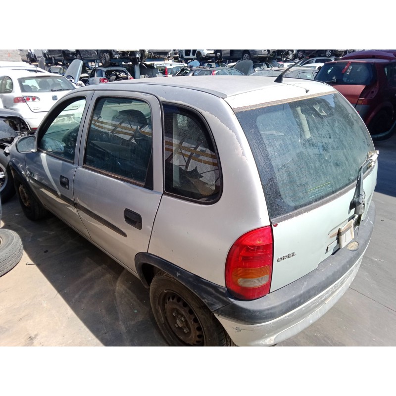 opel corsa b (s93) del año 2000