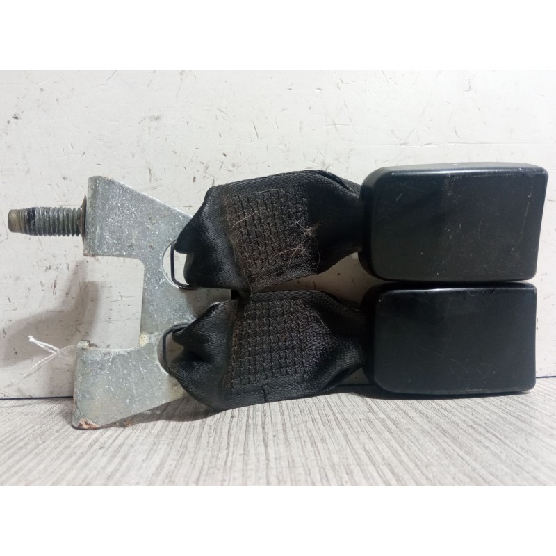 Recambio de anclaje cinturon trasero derecho para ford fiesta v (jh_, jd_) 1.4 16v referencia OEM IAM   