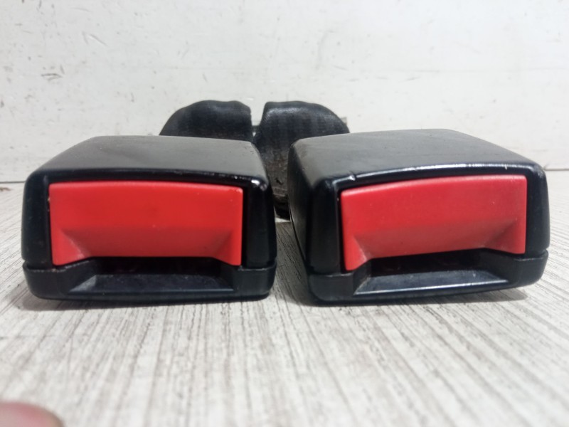 Recambio de anclaje cinturon trasero derecho para ford fiesta v (jh_, jd_) 1.4 16v referencia OEM IAM   