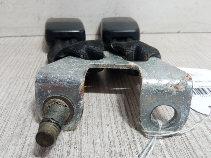 Recambio de anclaje cinturon trasero derecho para ford fiesta v (jh_, jd_) 1.4 16v referencia OEM IAM   