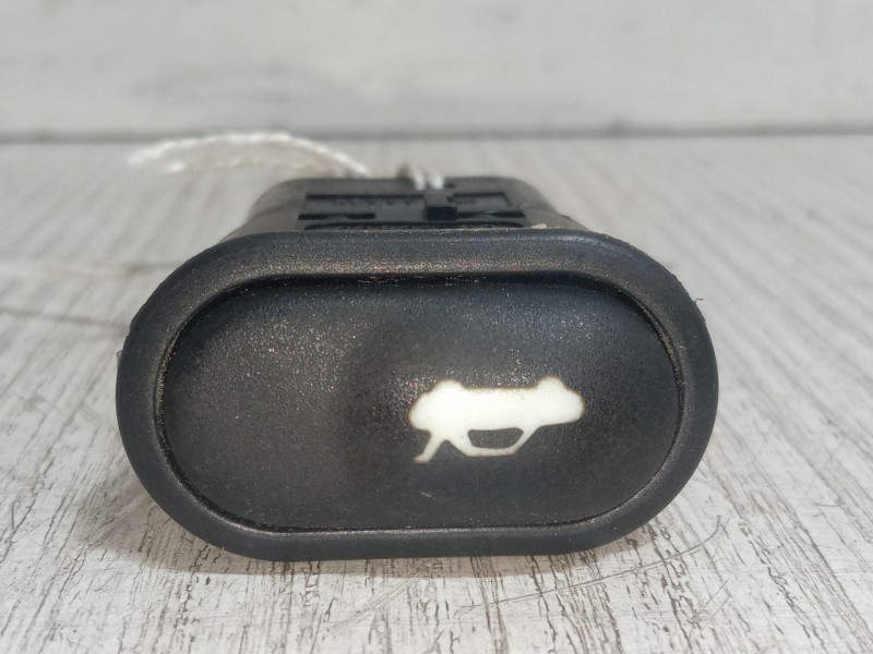Recambio de boton apertura porton para ford ka (rb_) 1.3 i rocam referencia OEM IAM   