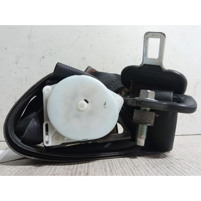 Recambio de cinturon seguridad trasero derecho para nissan x-trail ii (t31) 2.0 dci 4x4 referencia OEM IAM   