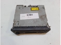Recambio de radio cd para dacia sandero 1.5 dci referencia OEM IAM    2