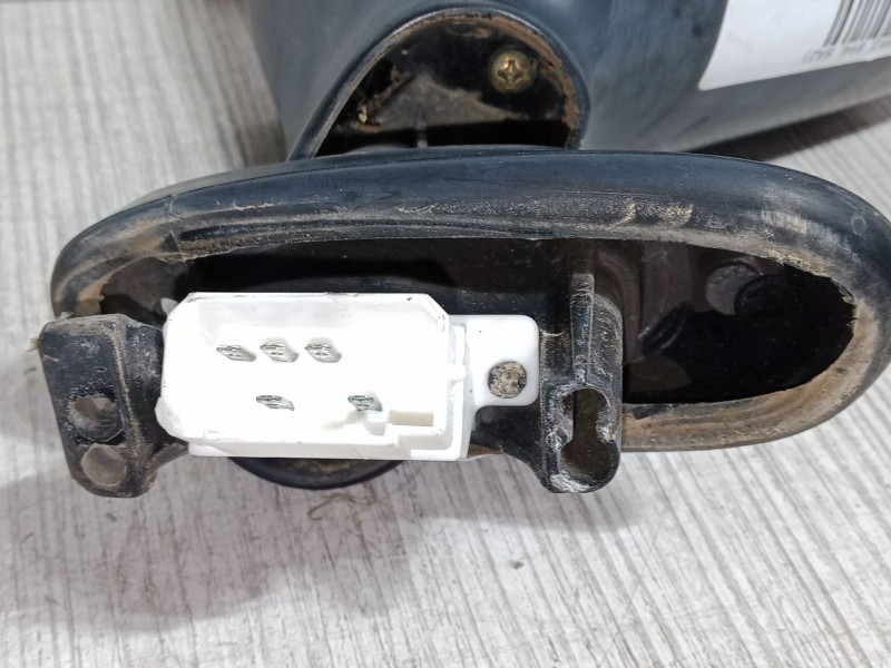 Recambio de retrovisor electrico derecho para audi 80 b3 sedán (893, 894, 8a2) 1.6 referencia OEM IAM   