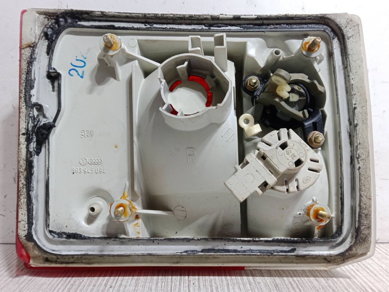 Recambio de piloto trasero porton derecho para audi 80 b3 sedán (893, 894, 8a2) 1.6 referencia OEM IAM   