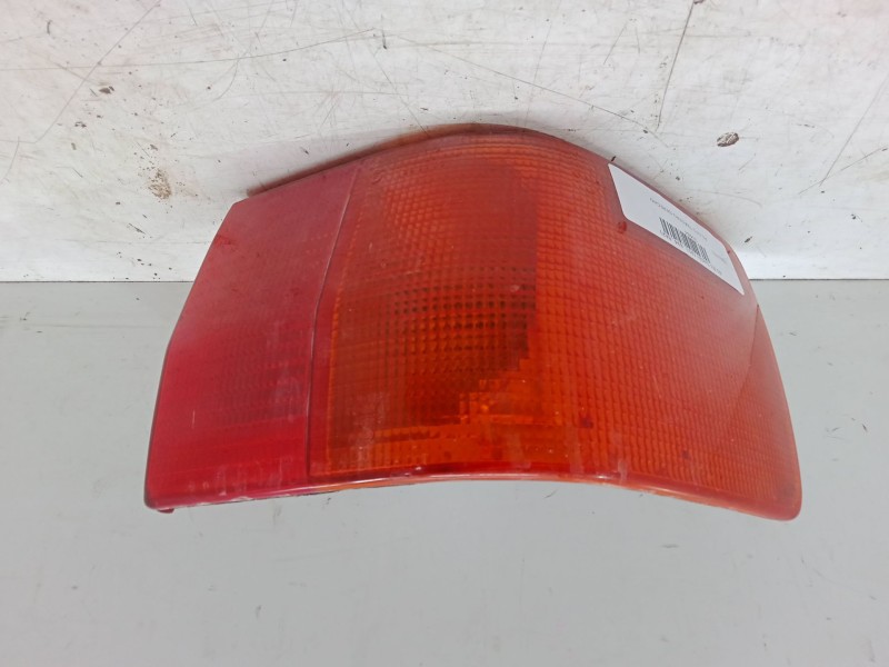 Recambio de piloto trasero derecho para audi 80 b3 sedán (893, 894, 8a2) 1.6 referencia OEM IAM   