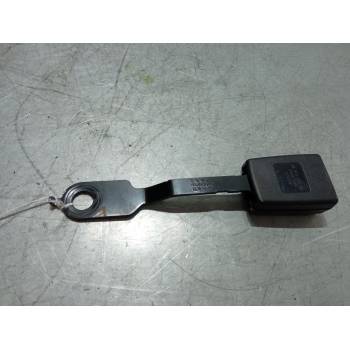ANCLAJE CINTURON DELANTERO DERECHO 