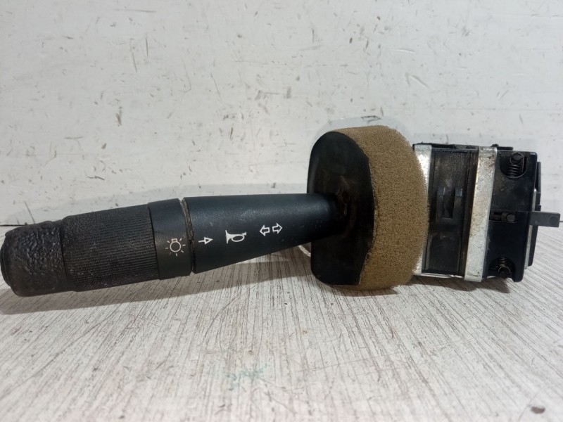 Recambio de mando limpiaparabrisas para peugeot 205 furgoneta/hatchback 1.1 referencia OEM IAM   