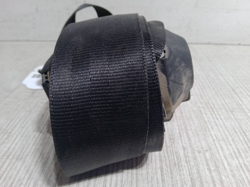 Recambio de cinturon con pretensor trasero izquierdo para seat ibiza ii (6k1) 1.4 i referencia OEM IAM    Recambio de cinturon con pretensor trasero izquierdo para seat ibiza ii (6k1) 1.4 i referencia OEM IAM