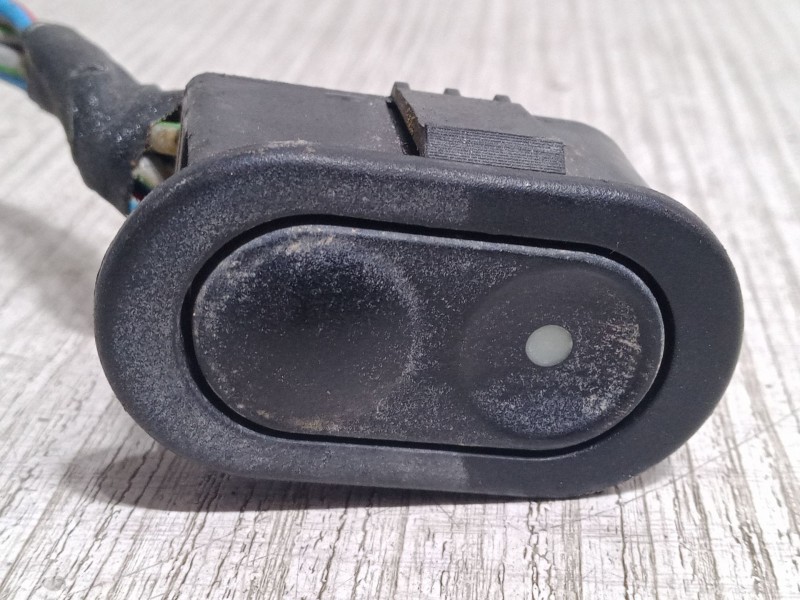 Recambio de mando elevalunas delantero derecho para opel astra f hatchback (t92) 1.6 i (f08, m08, f68, m68) referencia OEM IAM  