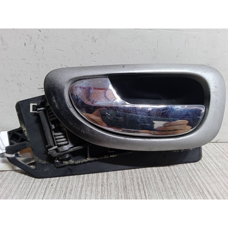 Recambio de maneta interior puerta delantera izquierda para peugeot 307 break (3e) 2.0 hdi 90 referencia OEM IAM   