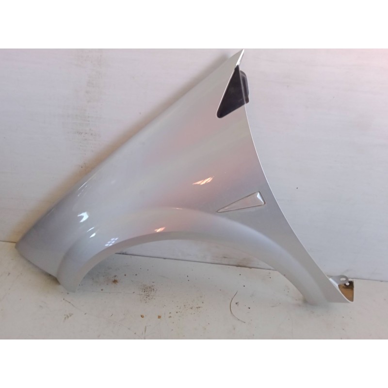 Recambio de aleta delantera izquierda para renault megane ii (bm0/1_, cm0/1_) 1.5 dci (bm1e, cm1e) referencia OEM IAM   