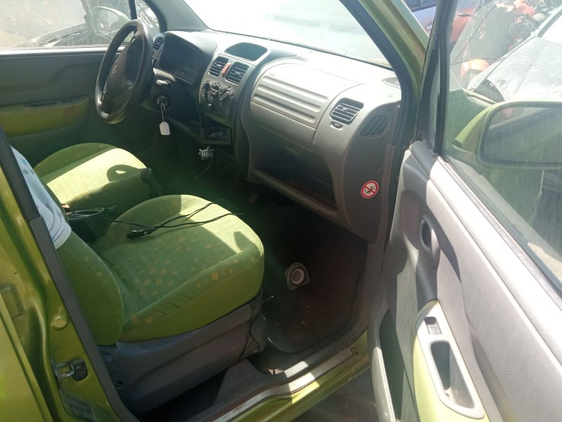 opel agila (a) (h00) del año 2000
