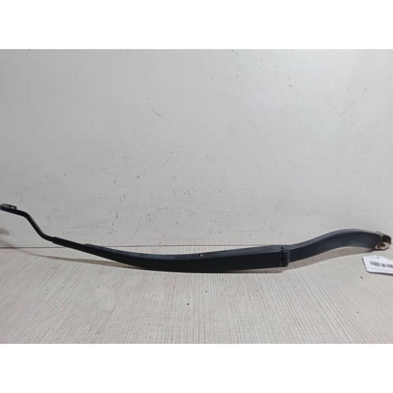 Recambio de brazo limpia delantero derecho para nissan x-trail ii (t31) 2.0 dci 4x4 referencia OEM IAM   