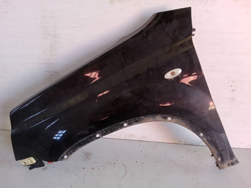 Recambio de aleta delantera izquierda para nissan x-trail ii (t31) 2.0 dci 4x4 referencia OEM IAM   