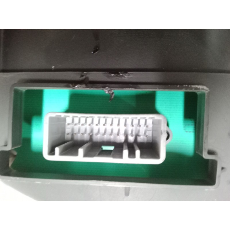 Recambio de cuadro instrumentos para renault clio iii (br0/1, cr0/1) 1.4 16v referencia OEM IAM 8200305019D  VP5RQF14B115BK