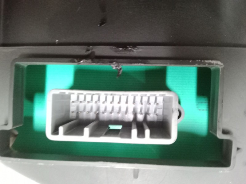 Recambio de cuadro instrumentos para renault clio iii (br0/1, cr0/1) 1.4 16v referencia OEM IAM 8200305019D  VP5RQF14B115BK