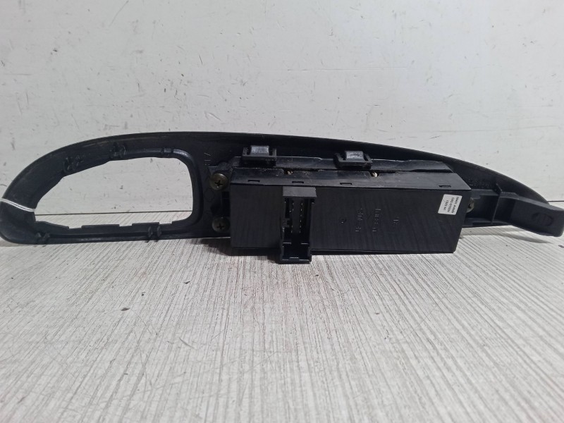 Recambio de mando elevalunas delantero izquierdo para nissan primera hatchback (p12) 1.6 referencia OEM IAM   
