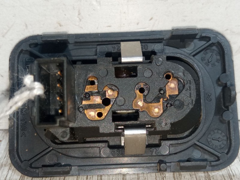 Recambio de mando elevalunas delantero derecho para opel meriva a monospace (x03) 1.7 dti (e75) referencia OEM IAM   